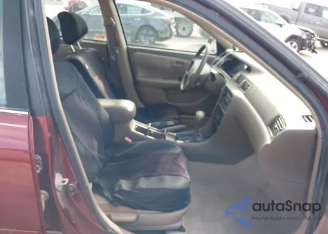 2000 Toyota Camry Le z USA, uszkodzony, nr VIN JT2BG22K2Y0511664